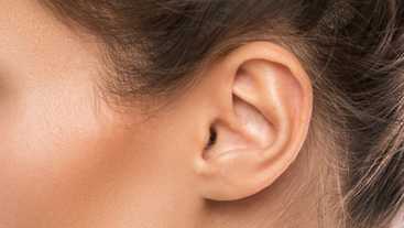 Split, torn or stretched earlobe surgery