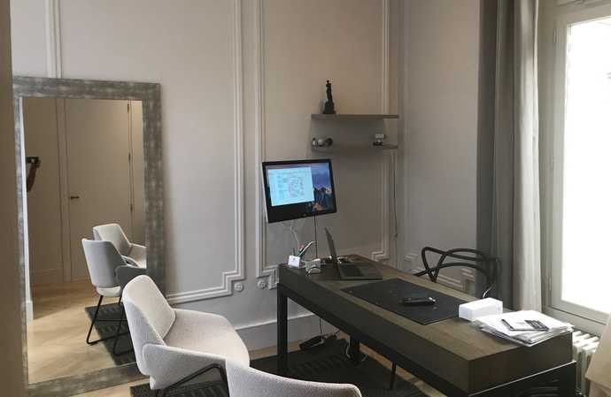 Cabinet du Dr Kron, chirurgien esthetique à Paris