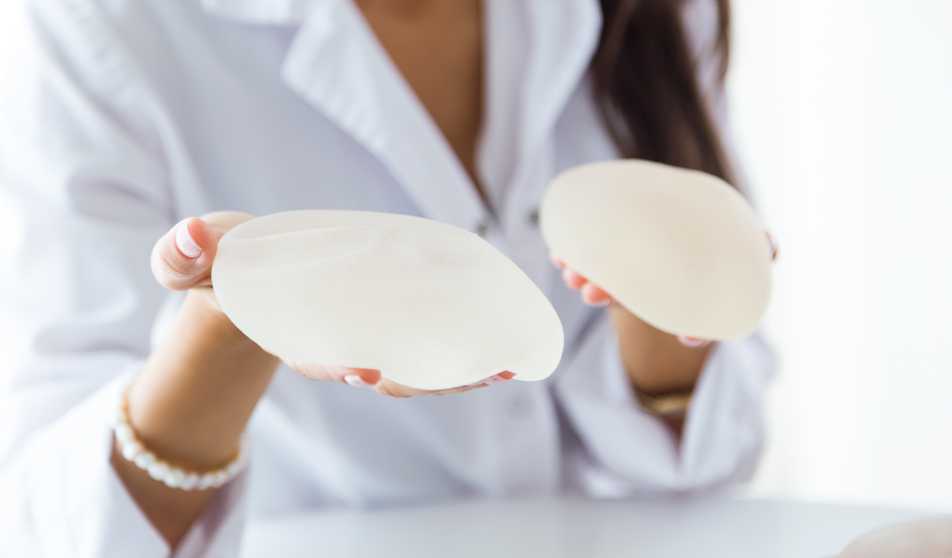 Décision de l'ANSM : Retrait du marché des implants mammaires macrotexturés et en polyuréthane